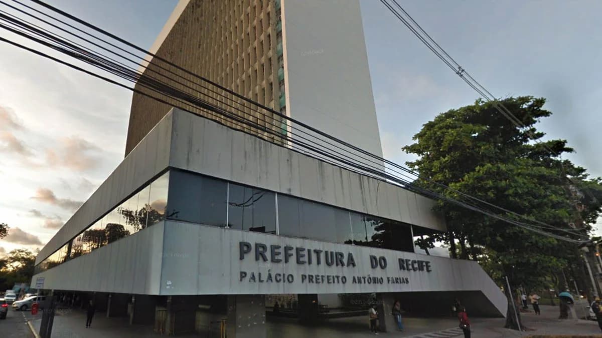 Fachada do prédio da Prefeitura do Recife em Pernambuco.