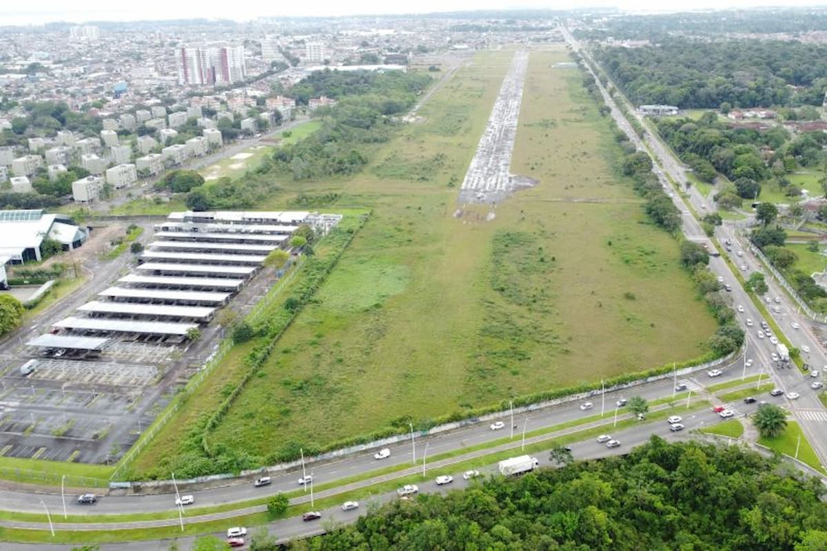 Local onde era o antigo aeroporto Brigadeiro Protásio de Oliveira e agora será construído o novo parque da cidade de Belém.
