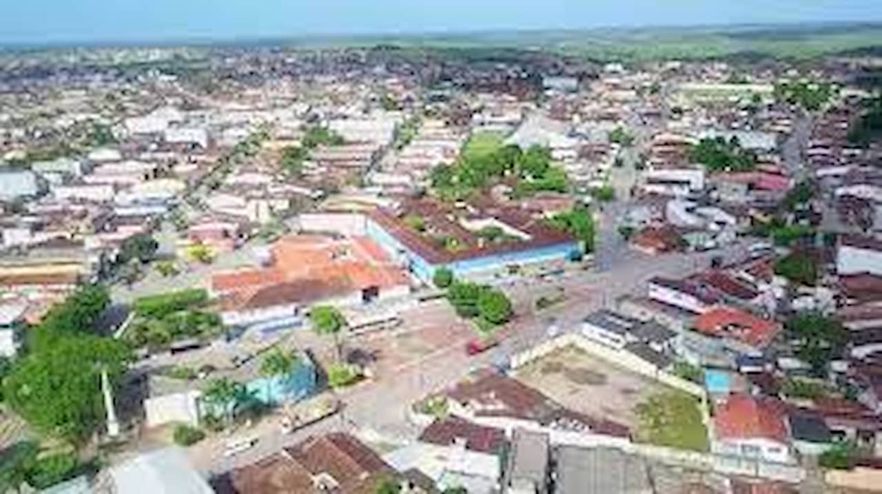 Imagem aérea da cidade de Itambé, em Pernambuco.