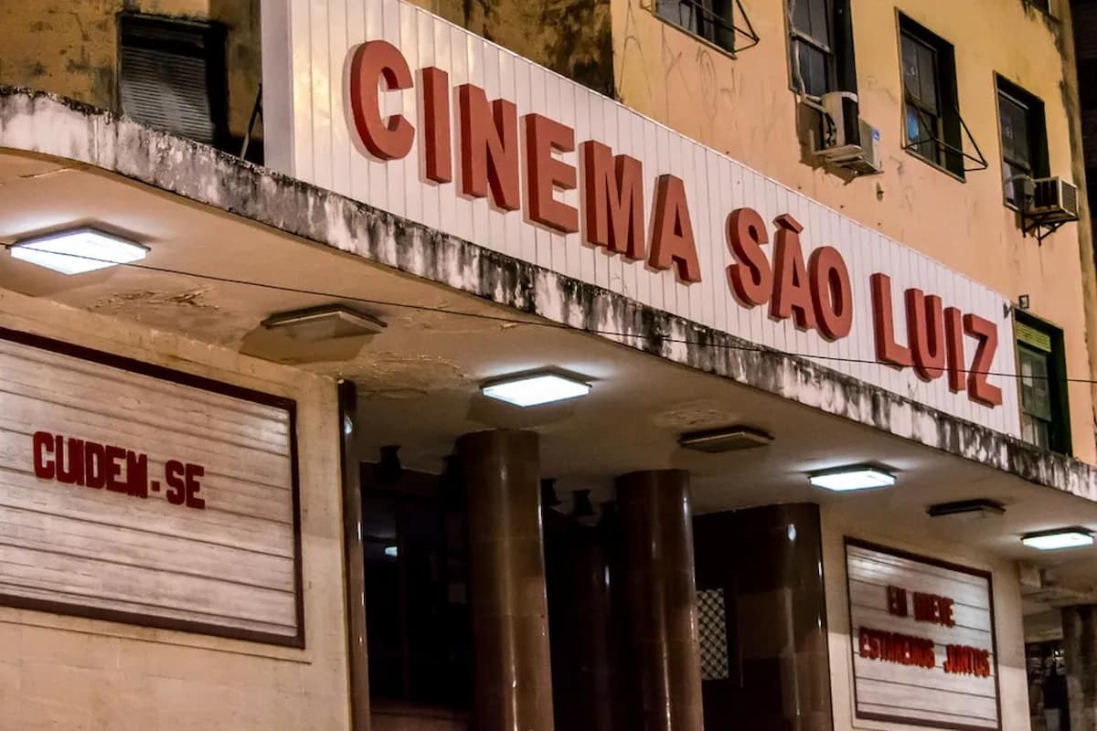Fachada do Cinema São Luiz, em Pernambuco.